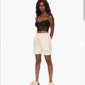 Boys lie inside out sweat shorts cream sz M